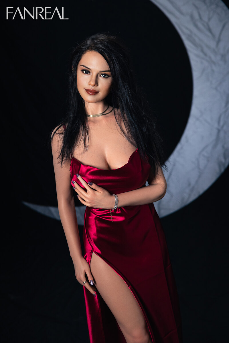 Picture of FanReal Sex Doll - 168cm/5ft6 F-cup Silicone Sex Doll – Maira