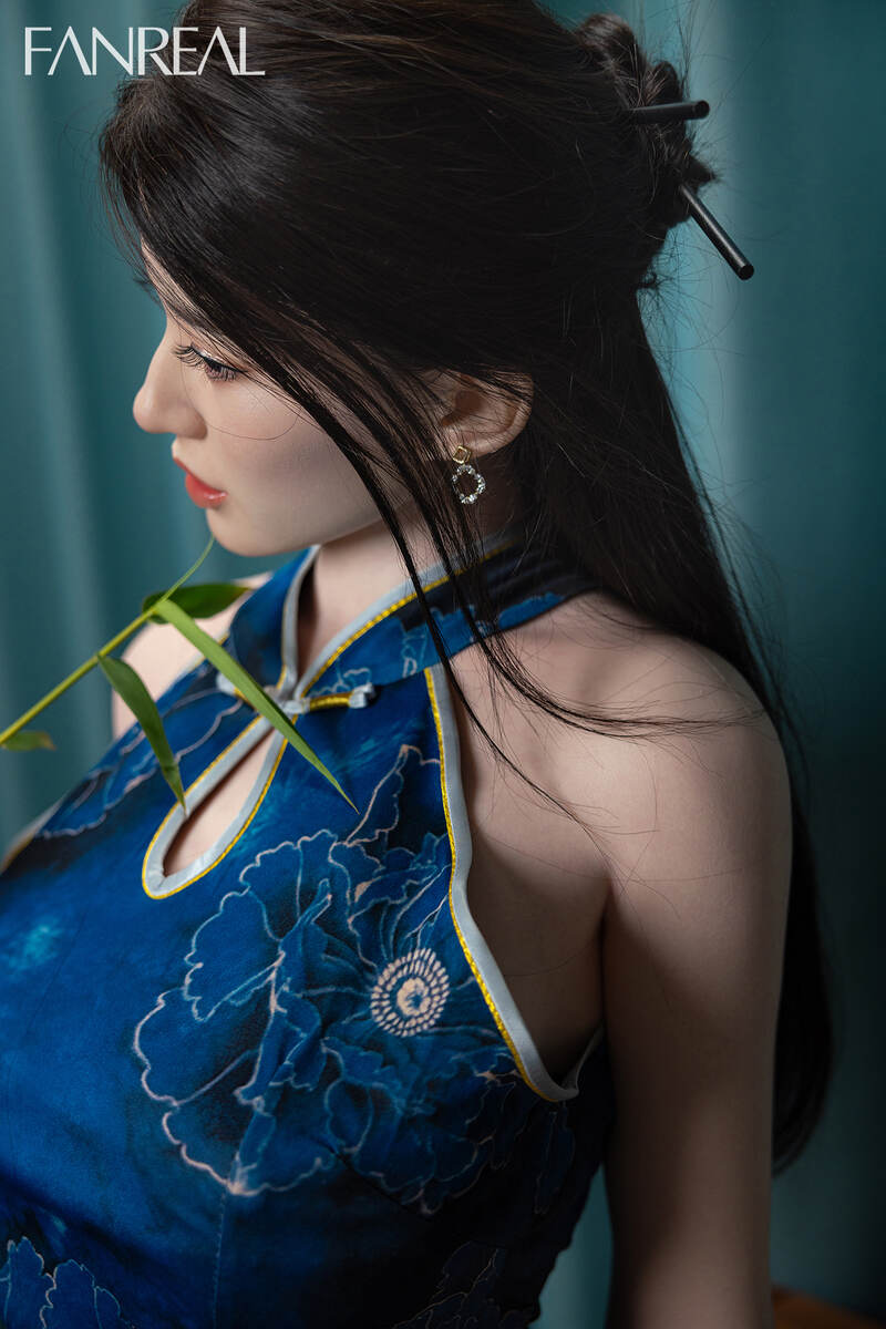 Picture of 170cm/5ft7 G-cup Silicone Sex Doll – Fei