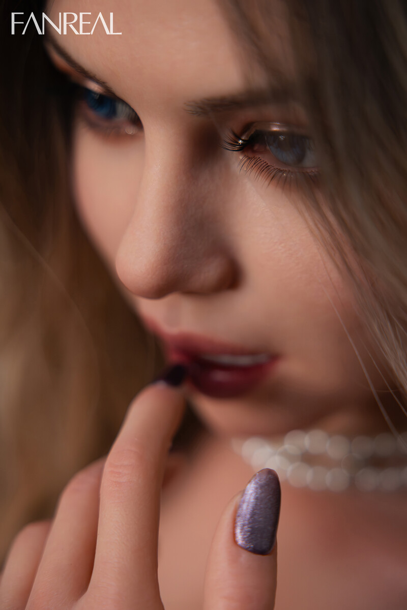 Picture of FanReal Dolls T95cm/3ft1 G-cup Silicone Sex Doll Torso – Carlee [In Stock | US Only]