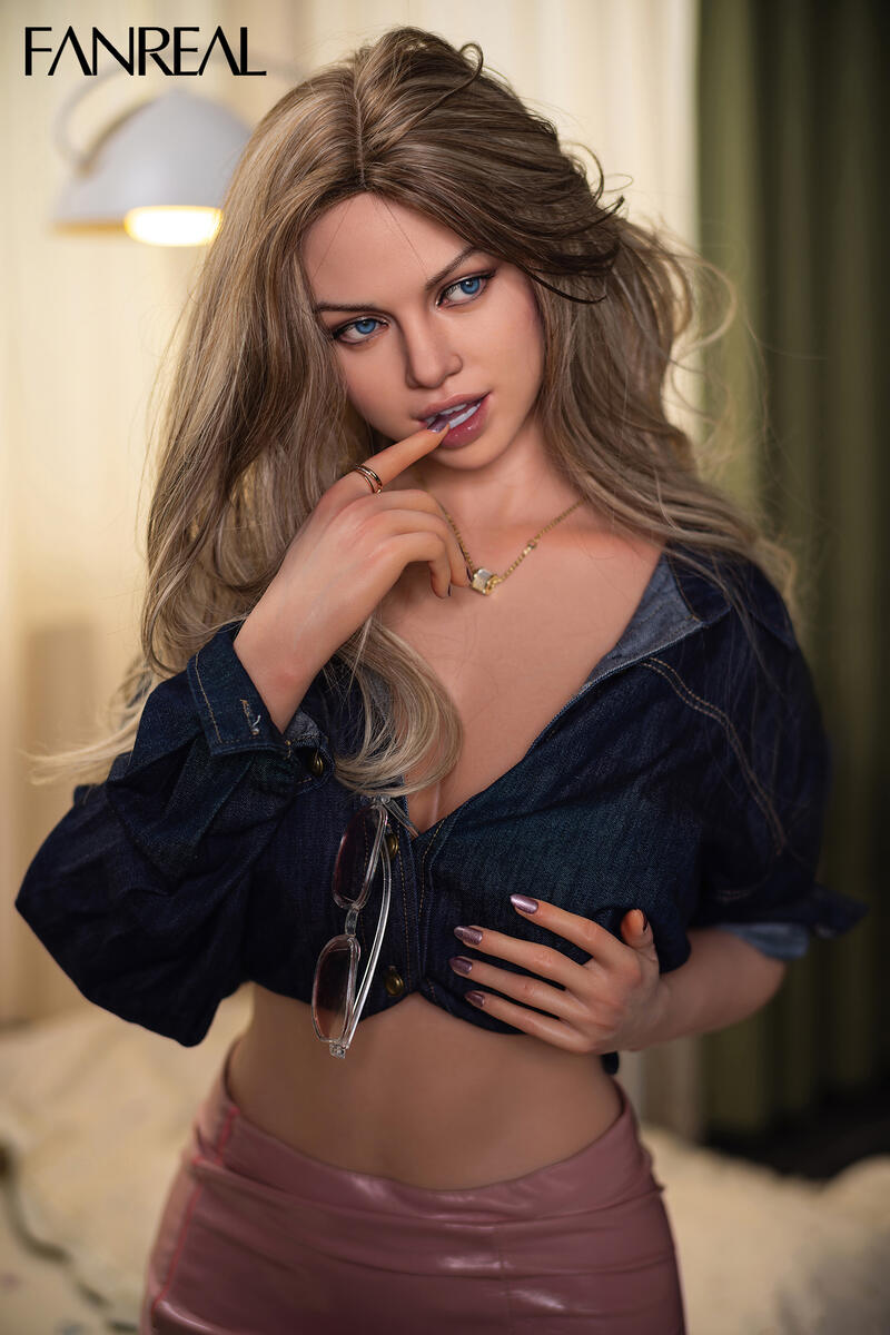 Picture of FanReal Sex Doll 170cm/5ft7 G-cup Silicone Sex Doll – Maria.B