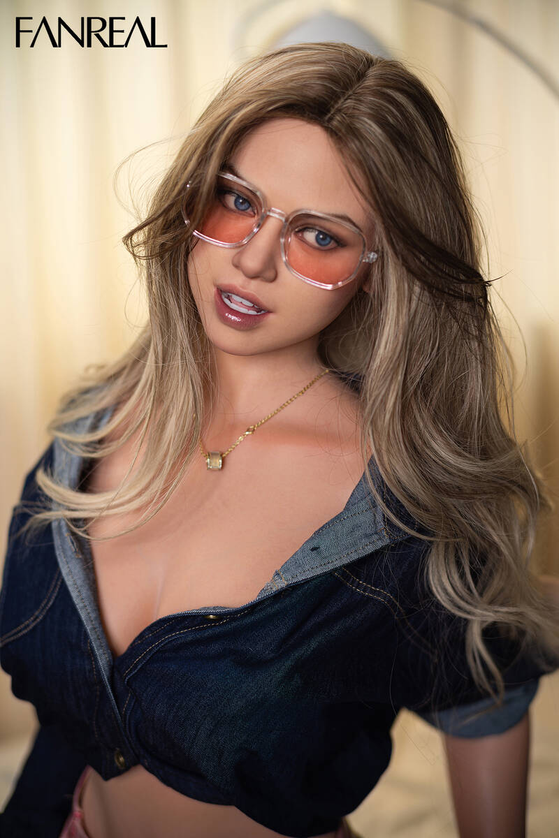 Picture of FanReal Sex Doll 170cm/5ft7 G-cup Silicone Sex Doll – Maria.B