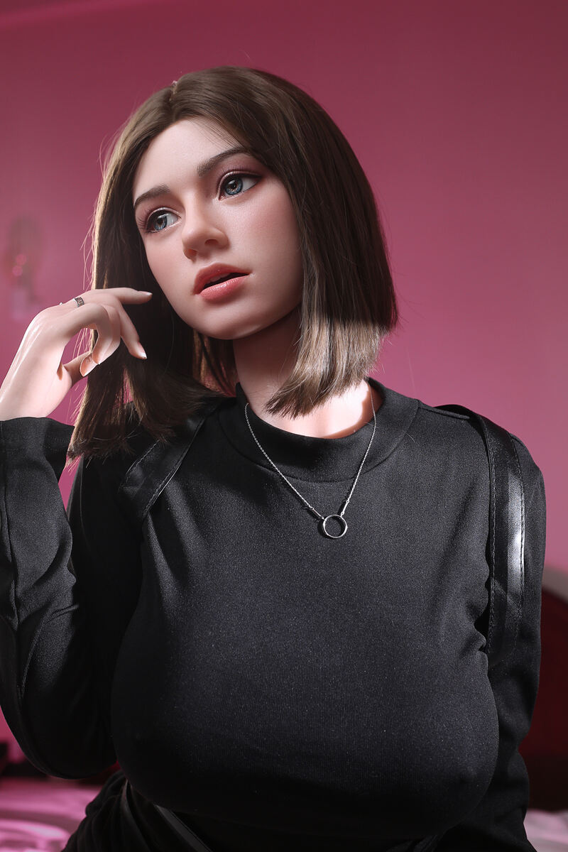Picture of 170cm/5ft7 D-cup Silicone Head Sex Doll – M12
