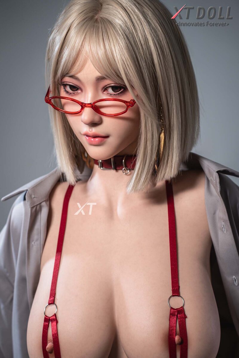 Picture of 165cm/5ft5 E-cup Silicone Sex Doll – Luna