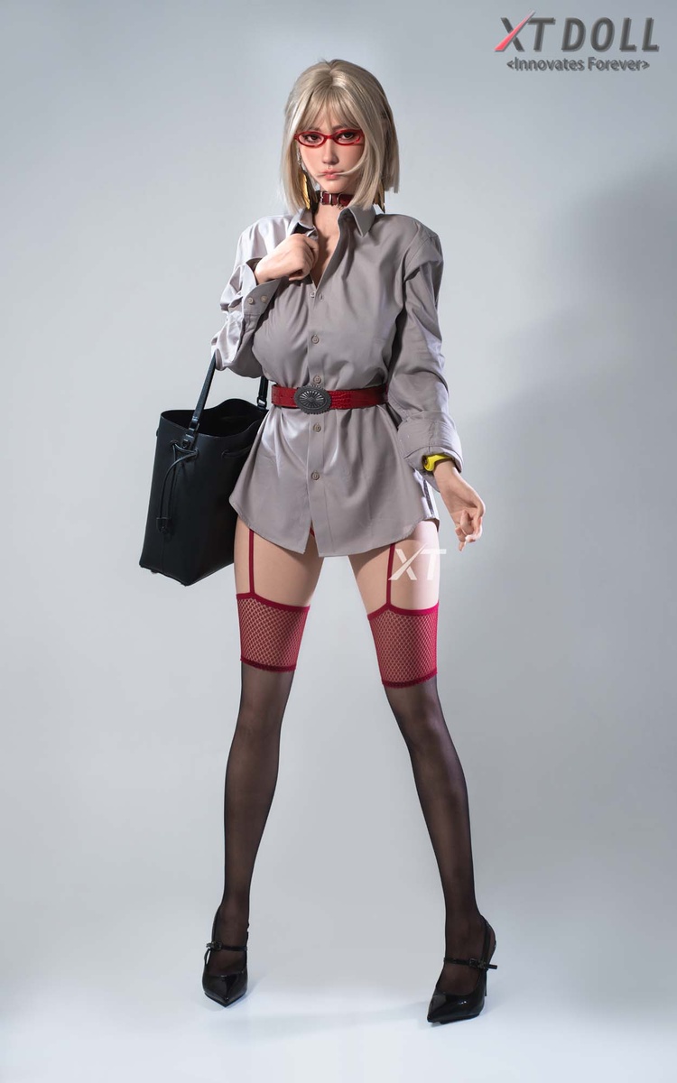 Picture of 165cm/5ft5 E-cup Silicone Sex Doll – Luna