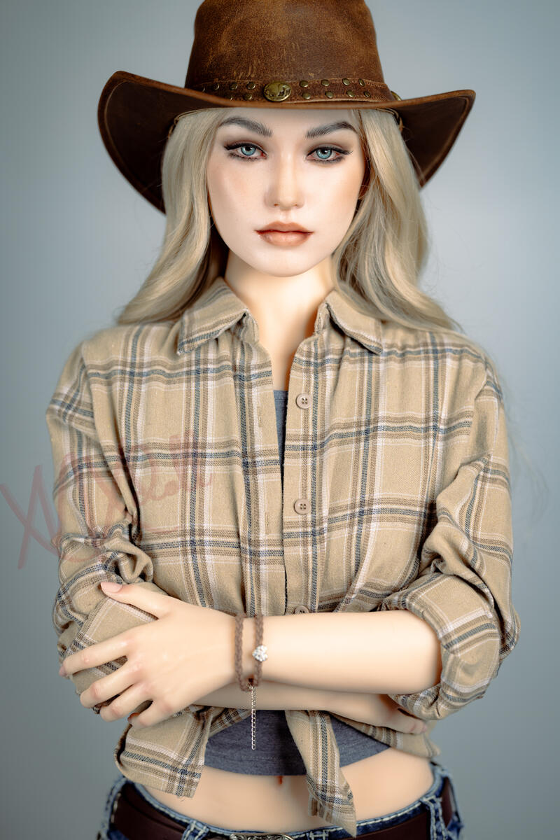Picture of XNX Sino 160cm/5ft3 B-cup Silicone Sex Doll – Mag Wallis