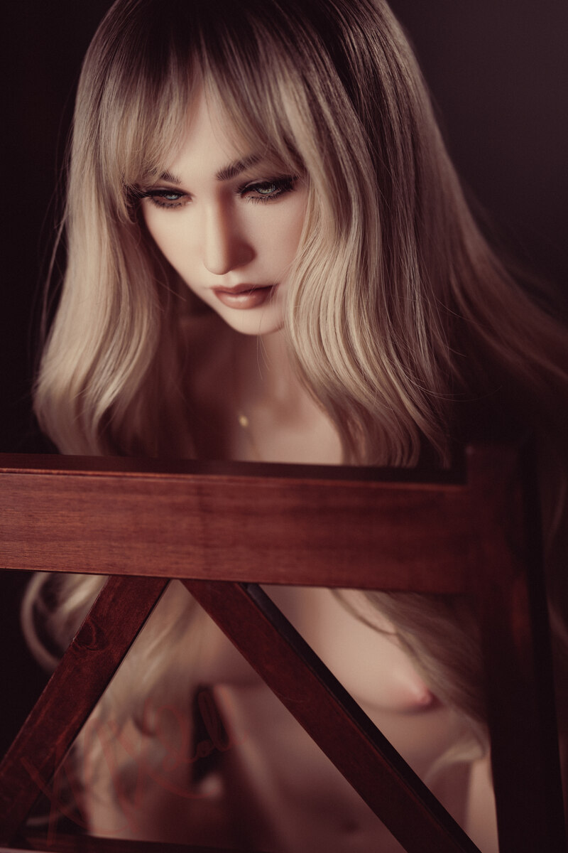 Picture of XNX Sino 160cm/5ft3 B-cup Silicone Sex Doll – Lesley Hugh