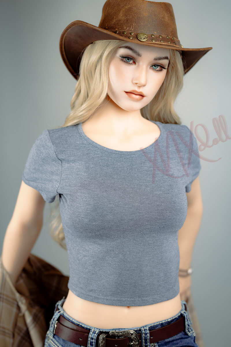 Picture of XNX Sino 160cm/5ft3 B-cup Silicone Sex Doll – Mag Wallis