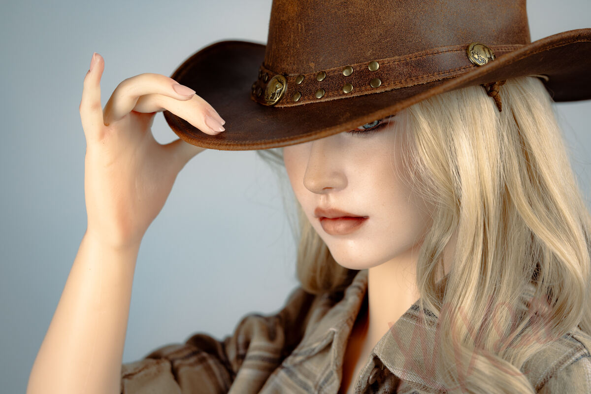 Picture of XNX Sino 160cm/5ft3 B-cup Silicone Sex Doll – Mag Wallis