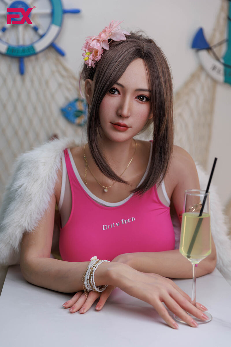 Picture of 172cm/5ft8 C-cup Silicone Sex Doll – Evelyn (RealClone – All-in-one)